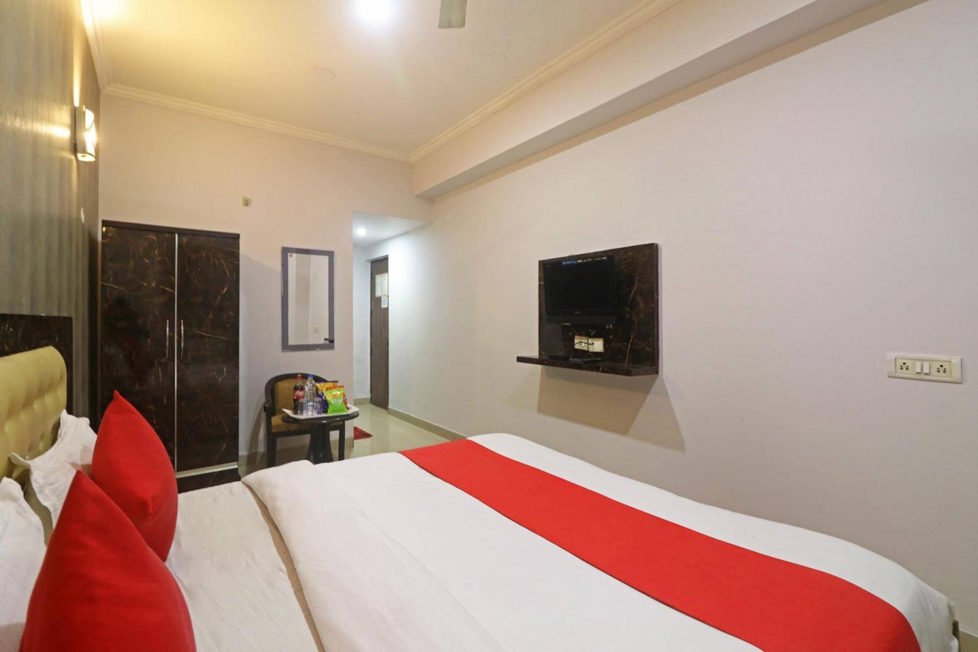 Hotel Samara Near Igi Airport Delhi New Delhi Exterior photo