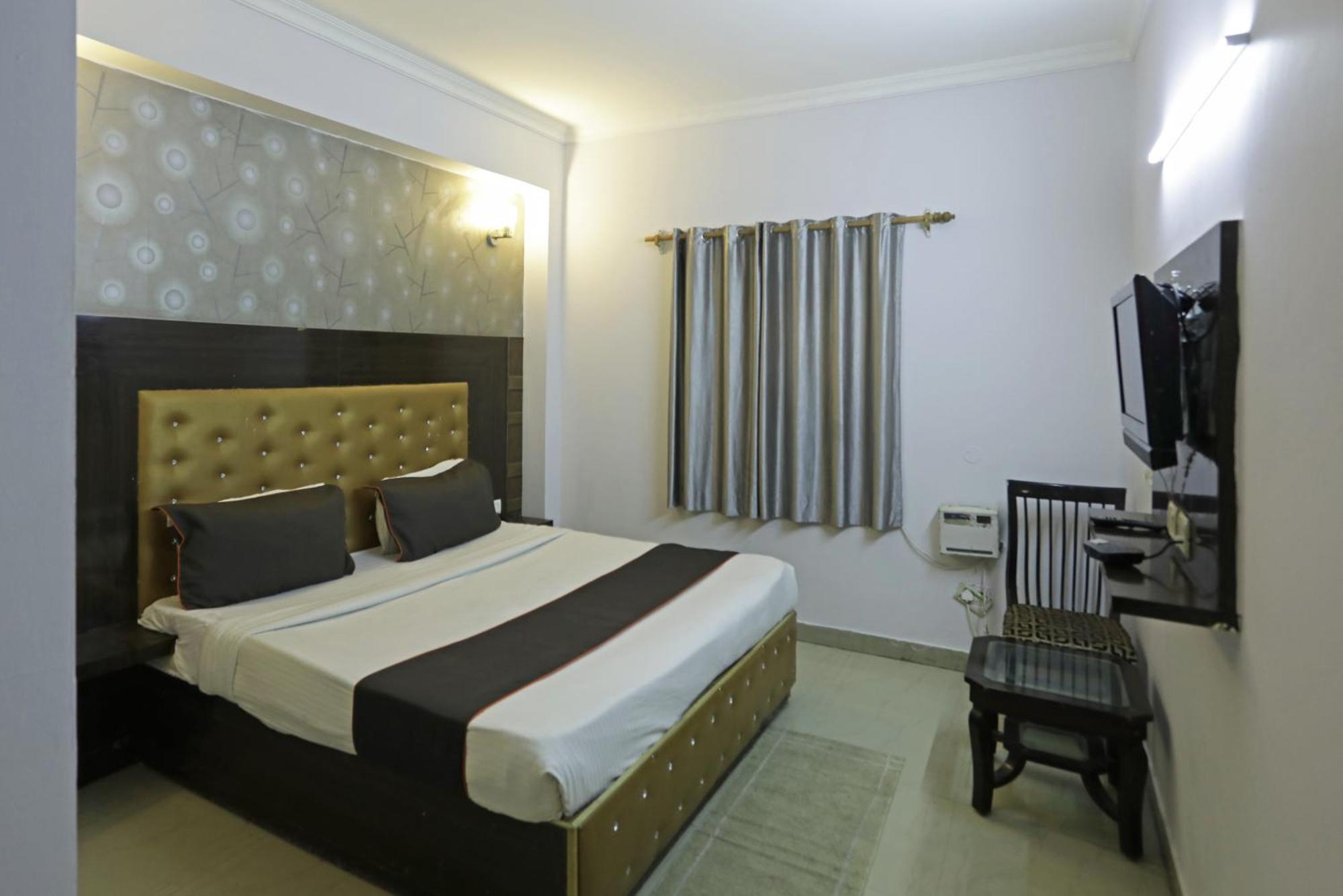 Hotel Samara Near Igi Airport Delhi New Delhi Exterior photo